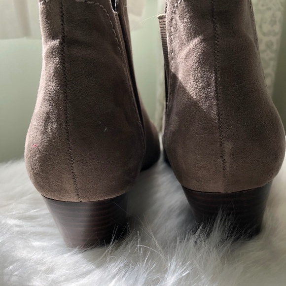 Taupe Suede Slip-On Boots- Unisa Size 8 - Picture 9 of 10